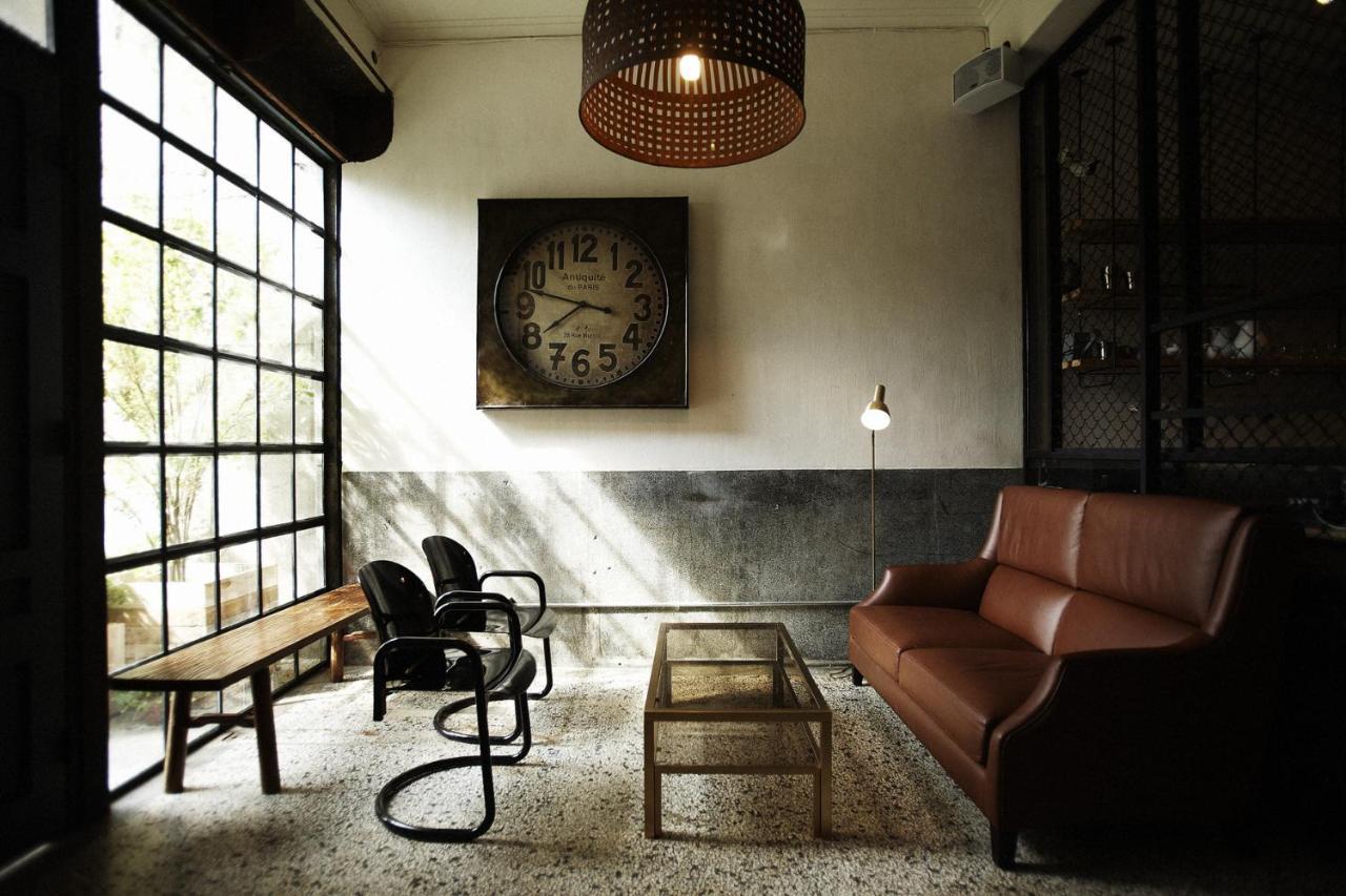 Hour Roots Tainan Extérieur photo